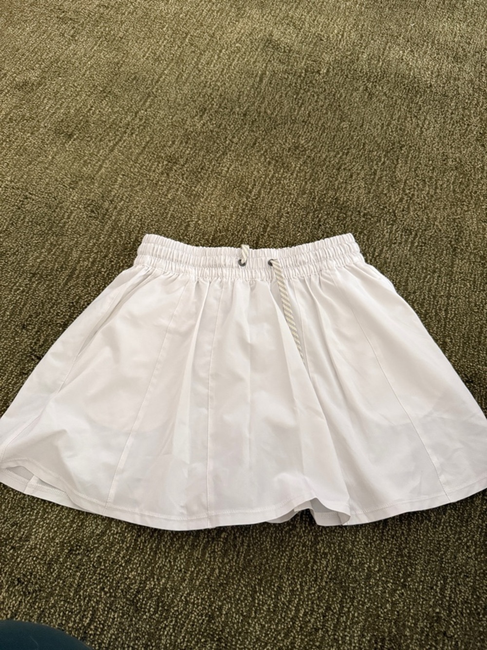 Vuori White Layered Active Skort